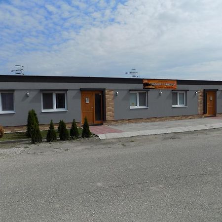 Viktoria&Krisztian Apartments Veľký Meder Buitenkant foto
